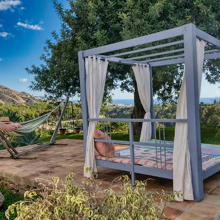 Morera Bed & Breakfast *